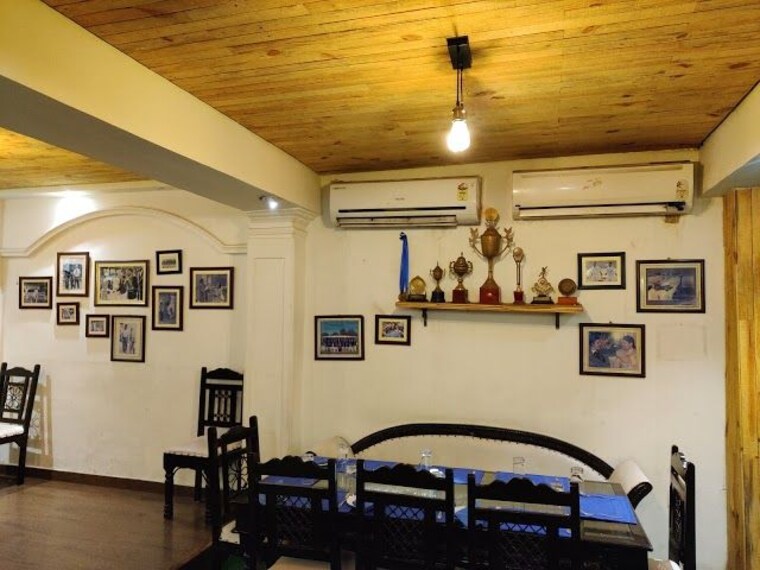 Kapil Dev_s Eleven-5